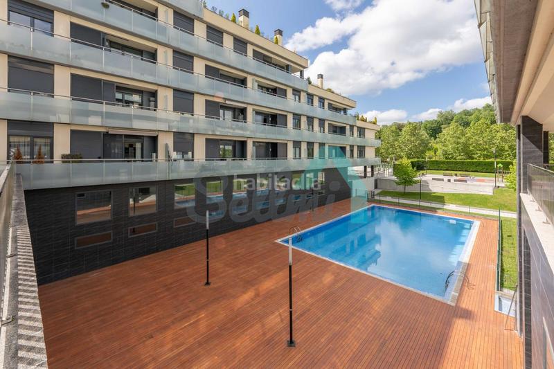 Foto 8ba251c9-40a2-455a-ac39-b927bf58cd89. Flat with heating parking pool in Parroquias Sur - La Manjoya Oviedo