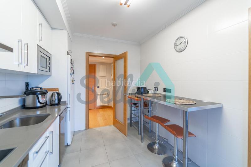 Foto 9f061d6d-2b6a-430b-9e95-9bf9161ce445. Flat with heating parking pool in Parroquias Sur - La Manjoya Oviedo