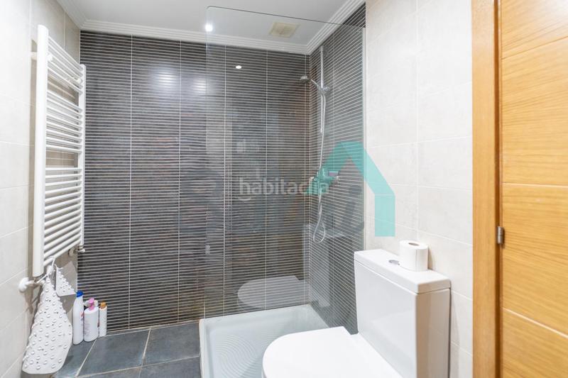 Foto b31e9a75-a72b-46a1-94f7-6a5c8d42a83e. Flat with heating parking pool in Parroquias Sur - La Manjoya Oviedo