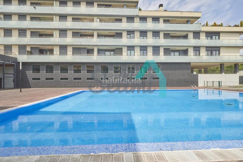 Foto bb9fa95f-23cc-449c-afc0-07a6eaaf2b82. Flat with heating parking pool in Parroquias Sur - La Manjoya Oviedo