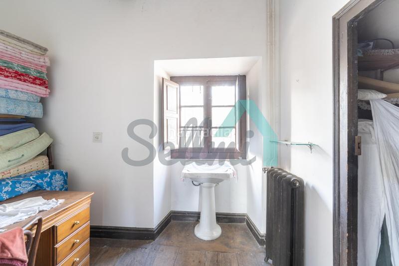 Foto c0d93620-a9d9-4f77-bfff-372b89ad25ea. House with parking in San Claudio - Trubia - Las Caldas Oviedo