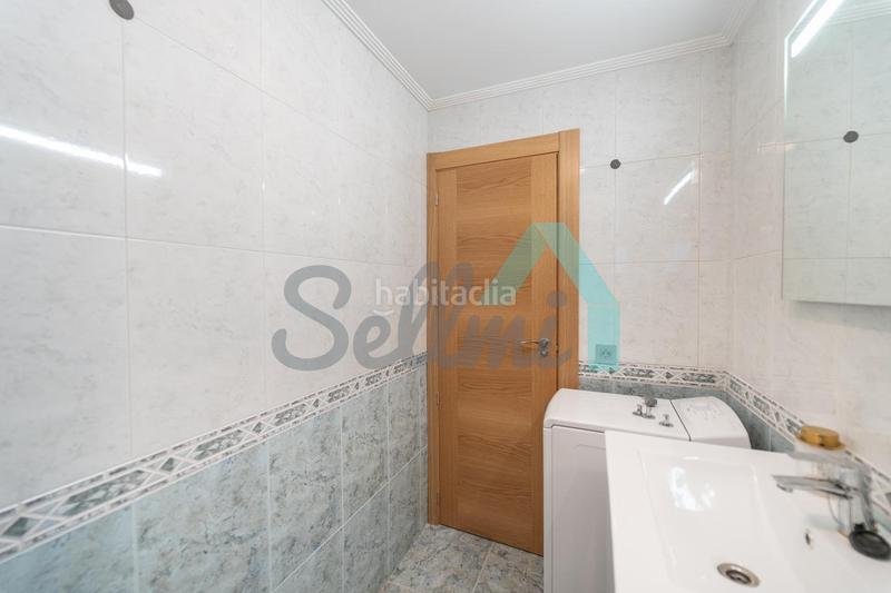 Foto 4975030f-b5a3-412b-bb94-d91405f6f370. Rent flat in Ceares Gijón