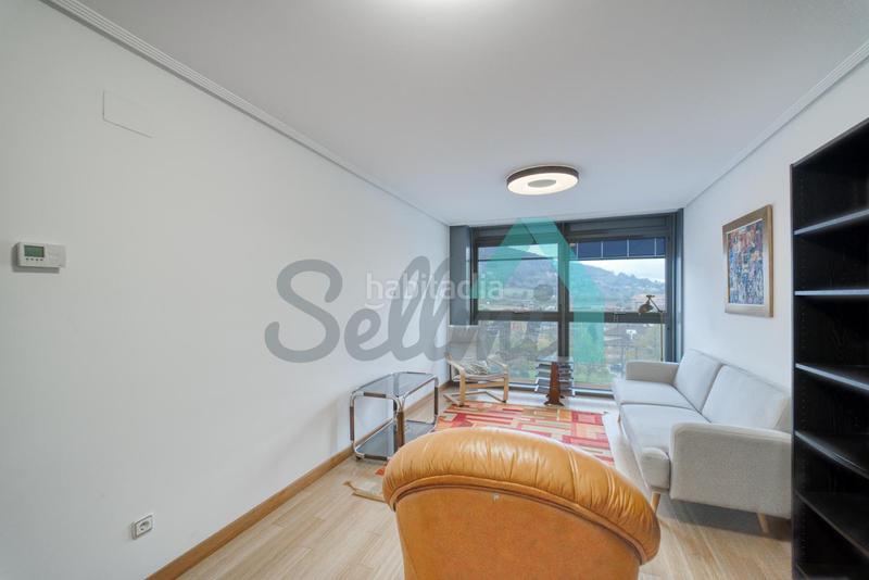 Foto 1a47538b-9c89-44ba-abf3-7b2bc1c8ed39. Affitto appartamento con riscaldamento parcheggio in Oviedo