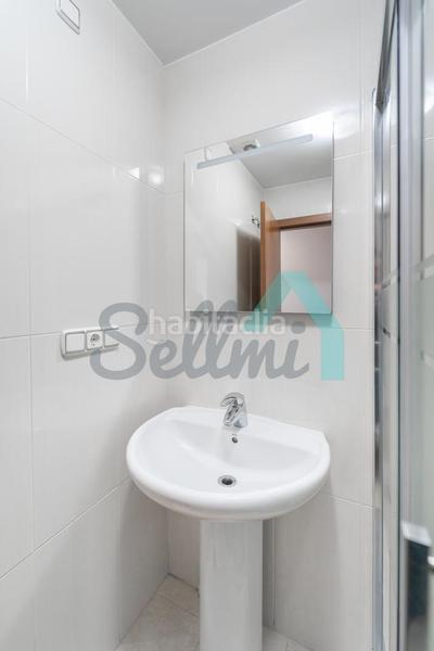 Foto f66cff5d-2e4c-4beb-aebe-9ad3f9a172a5. Miete etagenwohnung mit heizung parking in Huca - La Cadellada Oviedo