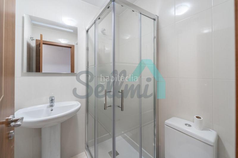 Foto 8dac4bad-6ff8-462b-a3dc-df11559b0d2e. Rent flat with heating parking in Huca - La Cadellada Oviedo