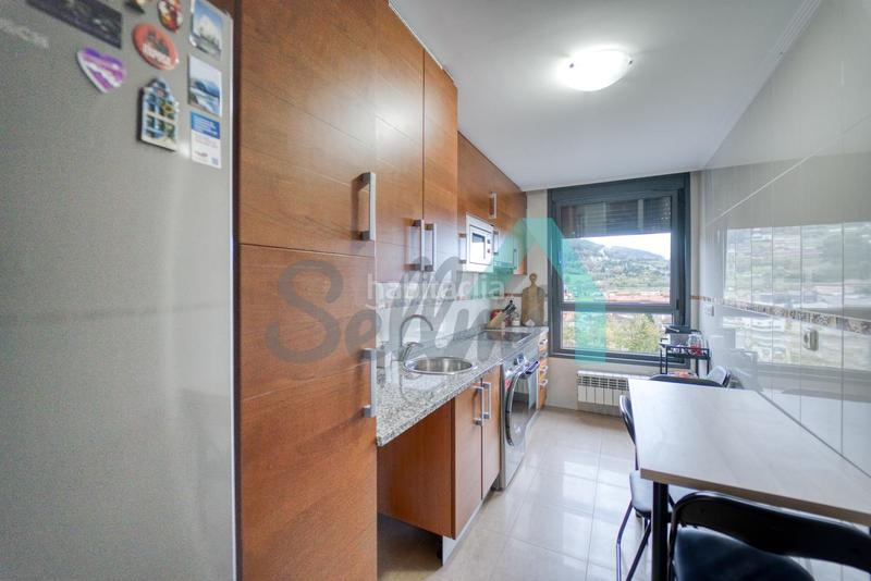 Foto db6ab0a5-b3ba-431a-8484-51834c55a08d. Rent flat with heating parking in Huca - La Cadellada Oviedo