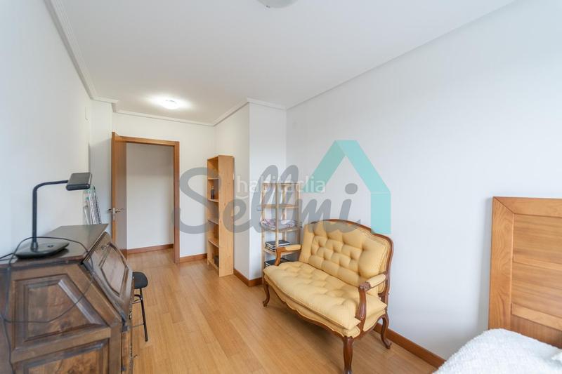 Foto 750019c5-0efc-45c2-8187-f111d2a37089. Alquiler piso en Huca - La Cadellada Oviedo