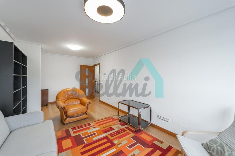 Foto f44ee890-6836-4681-8664-fe2266d45a96. Alquiler piso en Huca - La Cadellada Oviedo