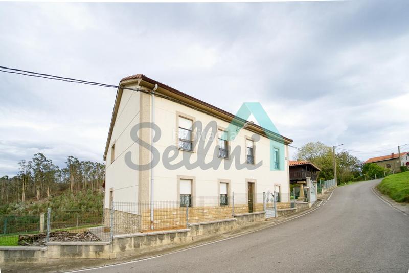 Foto 2d8117d1-d927-413d-98c9-e3656103933a. Casa en Corvera de Asturias