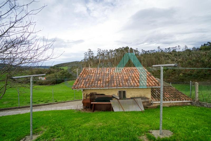 Foto 5d896ec2-42c7-4c2e-84ae-1c43e53ff3d9. Casa en Corvera de Asturias
