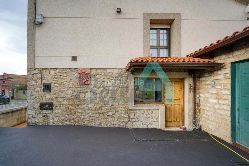 Foto 7794f576-4aad-47fb-8d79-0e017eada45f. Casa en Corvera de Asturias