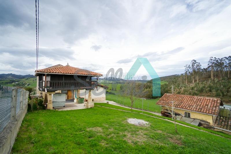 Foto 7c0b637f-aa68-4e28-9a93-24d8c86737a2. Casa en Corvera de Asturias