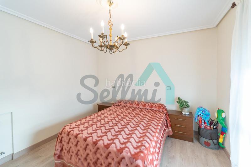 Foto a0de9625-96e3-469b-8659-238bd64dfb91. Casa en Corvera de Asturias