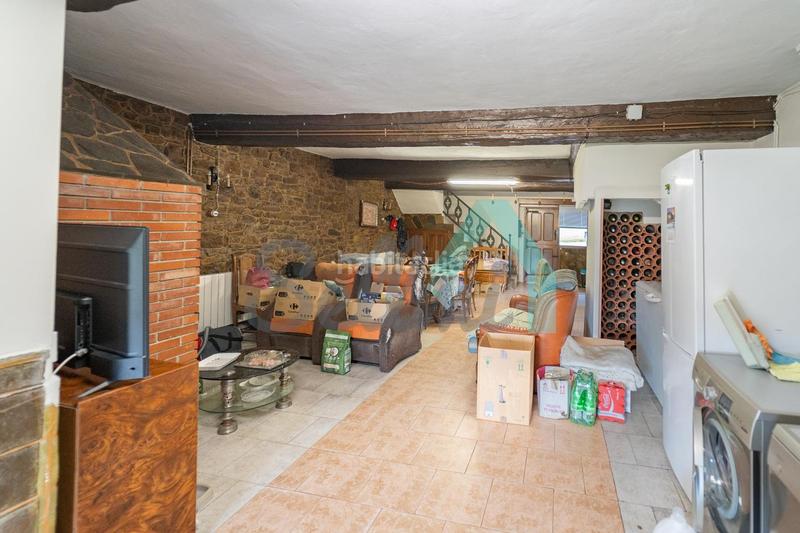 Foto d6a6ae1f-027d-48b0-bd1f-f9a8bafebaea. Casa en Corvera de Asturias