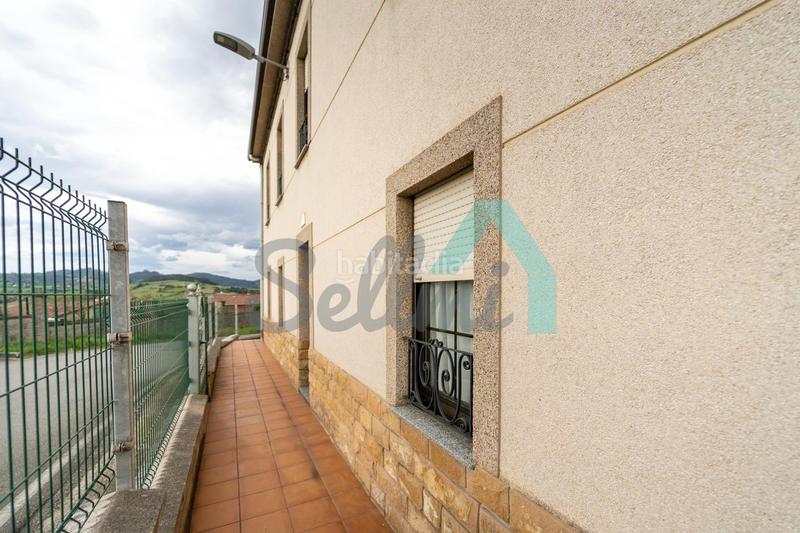 Foto 4a21e17e-10c5-4e4f-aeee-86b72e4234aa. Maison avec chauffage parking dans Corvera de Asturias