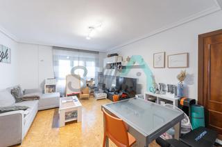 Etagenwohnung in Fuertes Acevedo