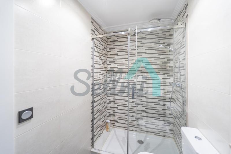 Foto 40ac0b58-4d68-4888-8e3b-7265a386e7da. Miete etagenwohnung mit heizung in Centro Gijón