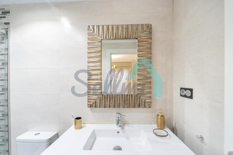 Foto 0223797d-8ee2-4ae5-800f-bb0cc298cbd8. Rent flat with heating in Centro Gijón