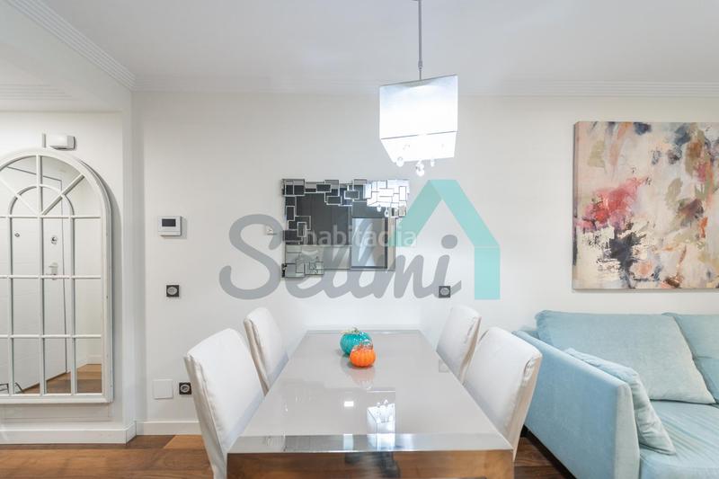 Foto 7f8ea7dc-a9a4-4f50-b69f-75404227e928. Rent flat with heating in Centro Gijón