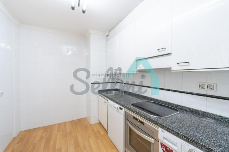 Foto 448988e1-3f52-43c6-ad3f-af1c9105fc3f. Flat with heating parking in Masip Oviedo