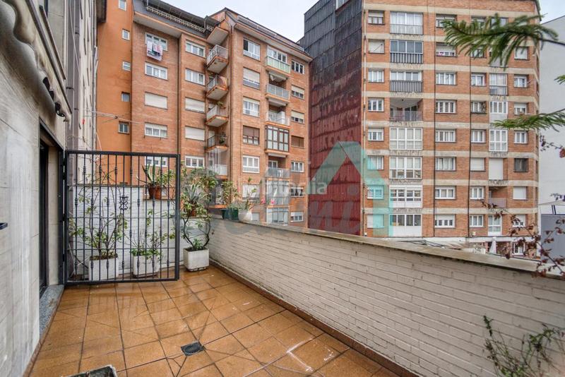 Foto 6b4b2783-ea0d-4353-babb-21ba256883ab. Flat with heating parking in Masip Oviedo