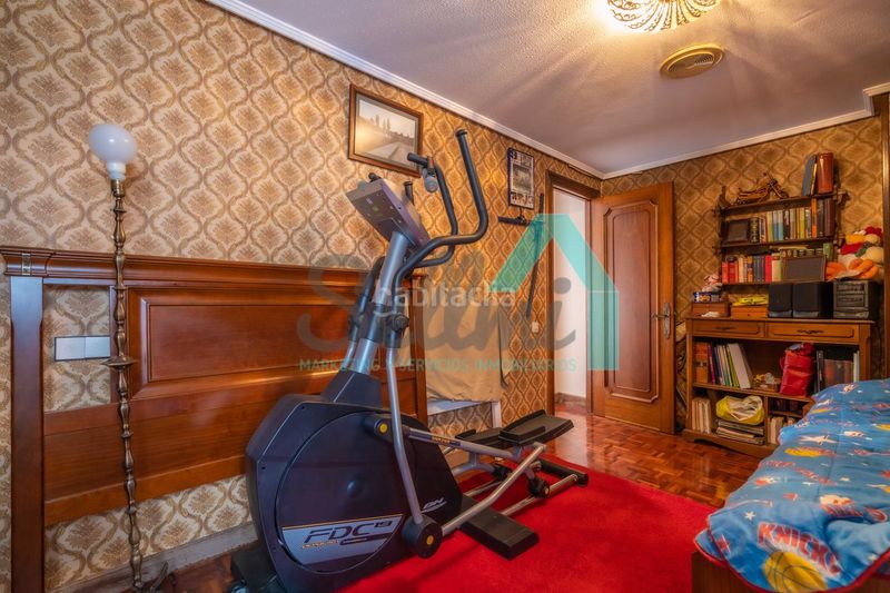 Foto 5da9e792-fac5-451a-8741-4b22624e4589. Pis amb calefacció aparcament a Parque San Francisco - Uría Oviedo