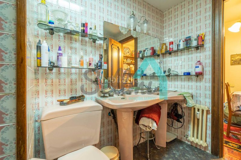 Foto 6e3ffb9a-8aae-4e93-982e-b06ceeb9ea19. Pis amb calefacció aparcament a Parque San Francisco - Uría Oviedo