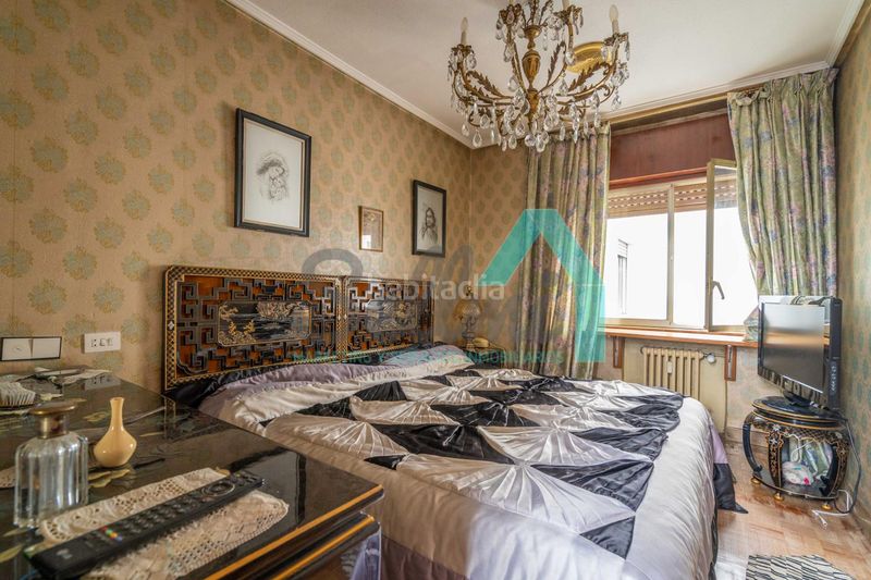 Foto 72d36a22-45e8-4331-8157-c6c80f7db929. Pis amb calefacció aparcament a Parque San Francisco - Uría Oviedo