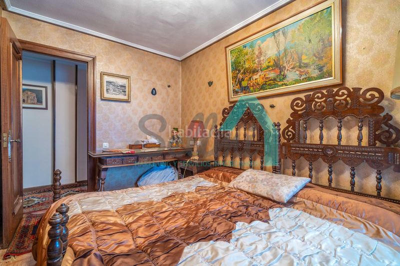 Foto f04cf1a7-fcae-4611-af4e-bf81a710c277. Pis amb calefacció aparcament a Parque San Francisco - Uría Oviedo