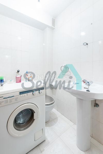 Foto bb64d5a2-5246-4056-ba01-8eb665bbd314. Etagenwohnung mit heizung in Lena