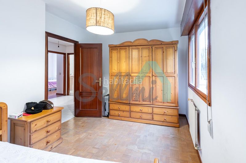 Foto d8c8b780-7908-4937-9196-d0669bd81c49. Etagenwohnung mit heizung in Lena