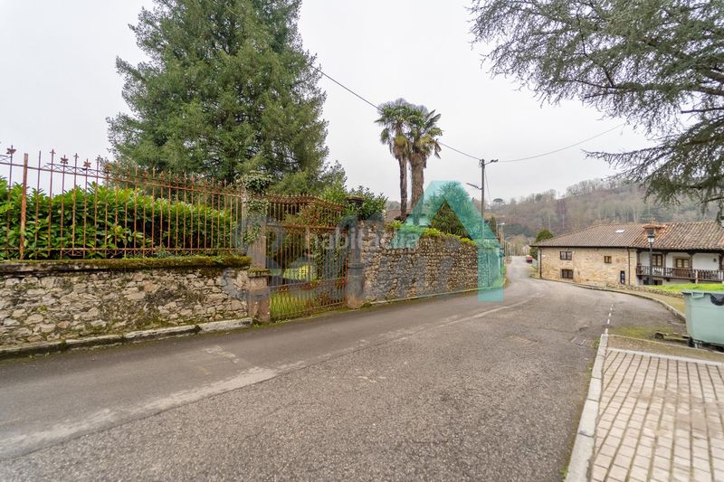 Foto c000da1b-1918-4e17-9fe6-3f39e25534de. Casa amb aparcament a Piloña