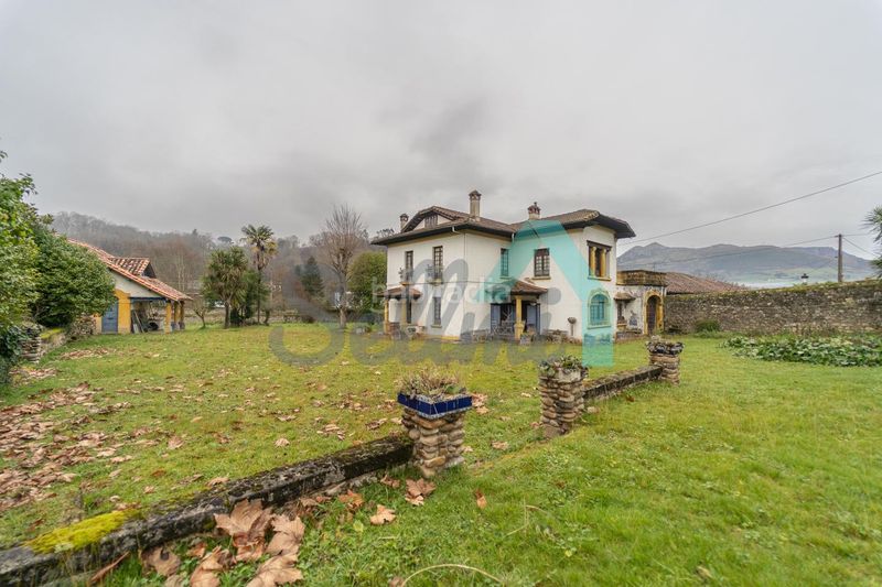 Foto ce4f550f-3d54-4512-8f4b-c27d2d928e73. Casa amb aparcament a Piloña
