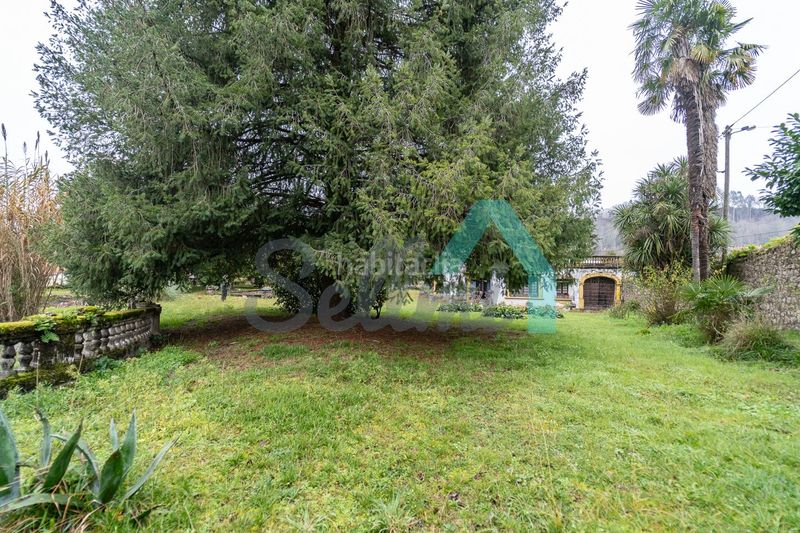Foto f49bb194-7438-4f35-8633-68ca9eb92cd2. Casa amb aparcament a Piloña
