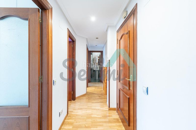 Foto 4c483f96-f57e-4fe4-9c18-ee6ec7a8880c. Piso en Argañosa Oviedo
