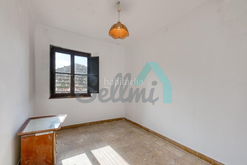 Foto 8c237524-9149-4153-bfb6-cd7d0fb4bbc2. Edificio en Parroquias Sur - La Manjoya Oviedo