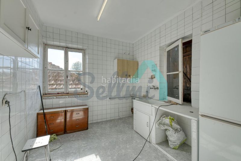 Foto f36fe547-1fd0-4ab4-923b-b00b75785bf1. Edificio en Parroquias Sur - La Manjoya Oviedo