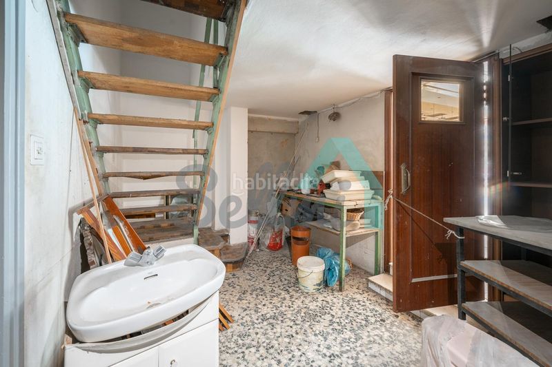 Foto 9de12fe7-93fa-445d-a3ae-cb2775ed8493. Lloguer local comercial a Parque San Francisco - Uría Oviedo
