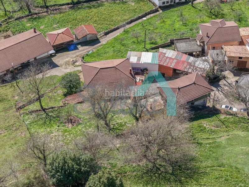 Foto aace3af9-583a-41d4-9191-0501a6966630. Casa a Salas