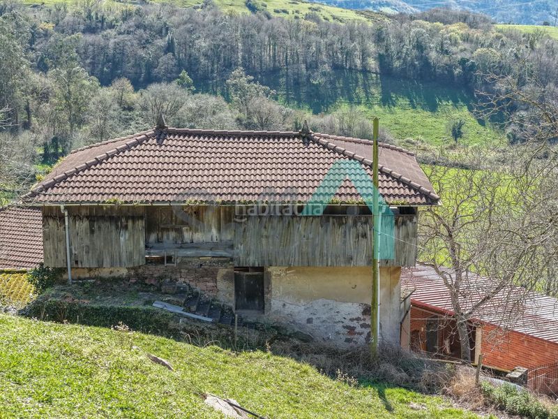 Foto c612a1cb-7074-41ca-acd7-1875c8b01d86. Casa a Salas