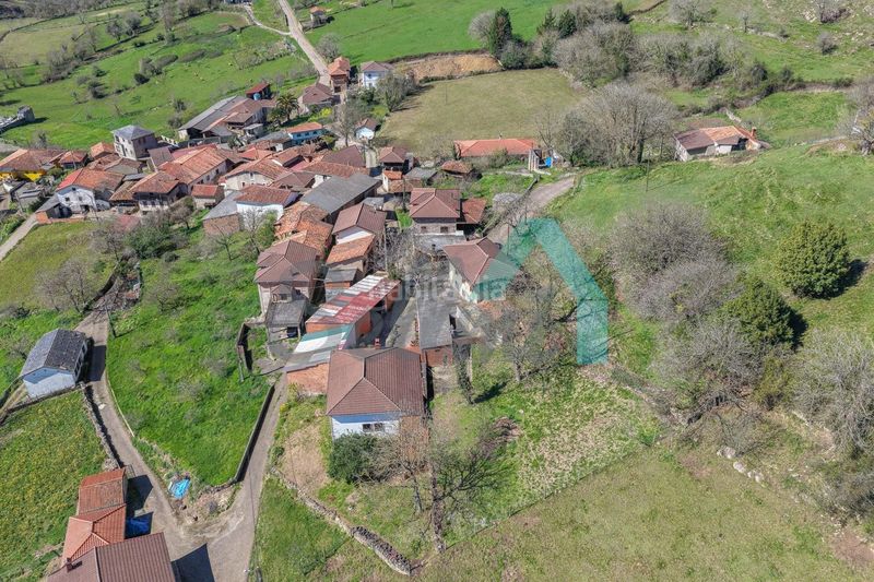 Foto eefb0716-5d08-4c22-8258-12dae817b273. Casa a Salas