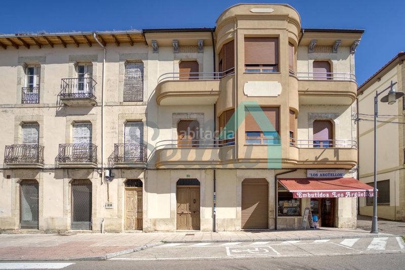 Foto d76bd19b-cf23-4f3d-9d3d-1904ed02c2e9. Casa a Boñar