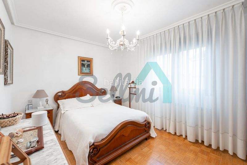 Foto 1da5a26b-73d9-43e0-bf87-36697744a682. Pis amb calefacció aparcament a Huca - La Cadellada Oviedo