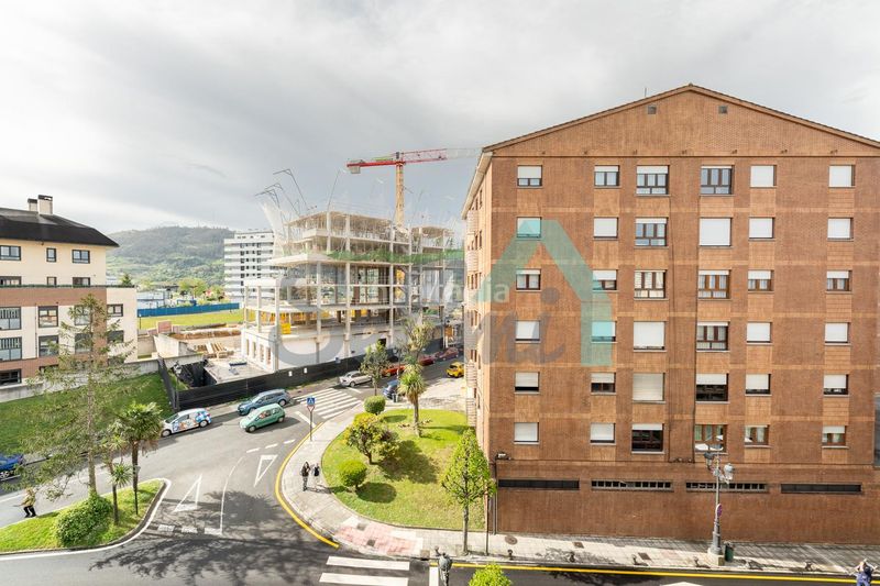 Foto a9c8fed1-690f-4bc9-9695-97bd72db08e4. Pis amb calefacció aparcament a Huca - La Cadellada Oviedo