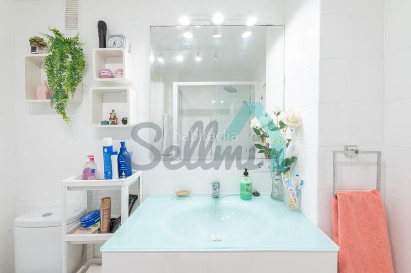 Foto ad1981c9-9c80-4a67-a7e8-132e8df948c3. Pis amb calefacció aparcament a Huca - La Cadellada Oviedo