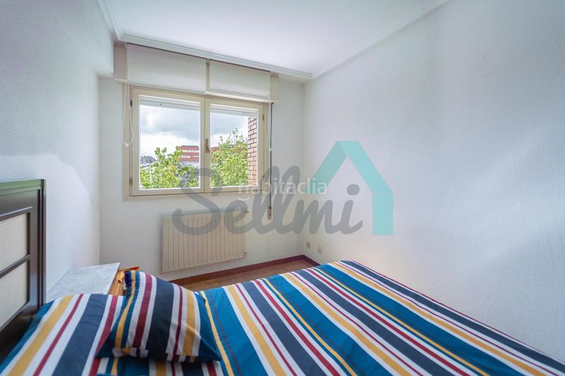 Foto 31c759ee-da9c-46ad-8b17-41e0b099040d. Pis amb calefacció aparcament a Buenavista Oviedo