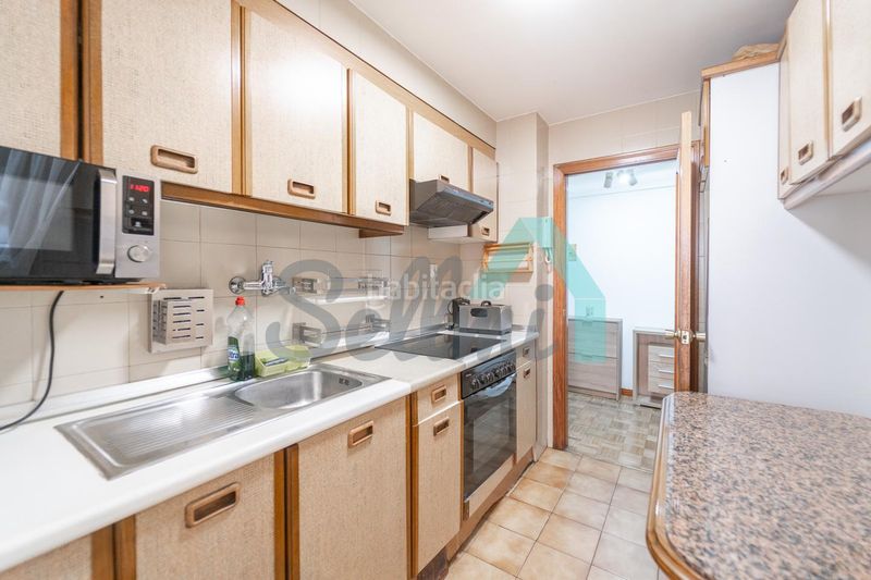 Foto 80fbf76f-99d8-468a-a307-87fe2243feb4. Pis amb calefacció aparcament a Buenavista Oviedo