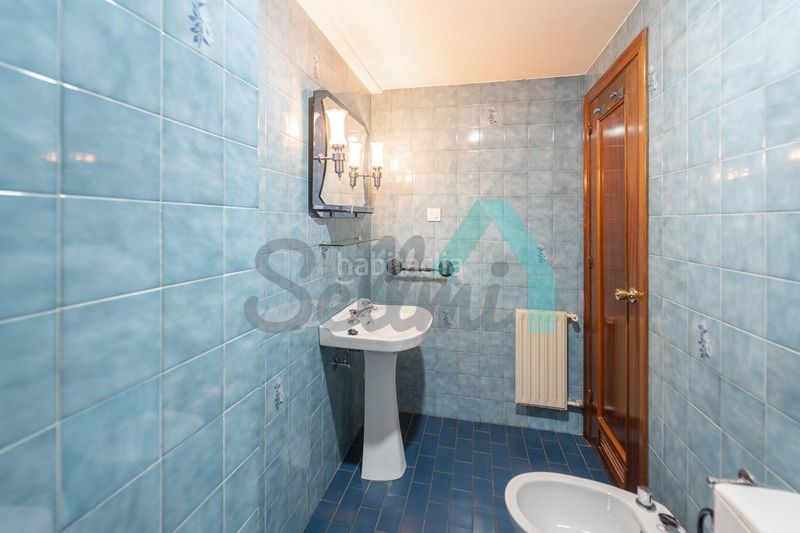 Foto fa8e5799-a234-4de0-a9eb-3fa2b8179e38. Pis amb calefacció aparcament a Buenavista Oviedo