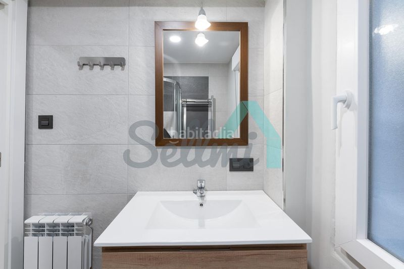 Foto 604d2407-e912-4170-ad04-6cd6a4b002e8. Piso en Laviada Gijón