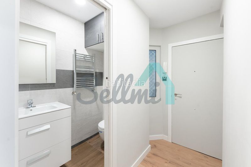 Foto 96f49edb-c601-4dfb-abb1-011880f1ff5d. Piso en Laviada Gijón